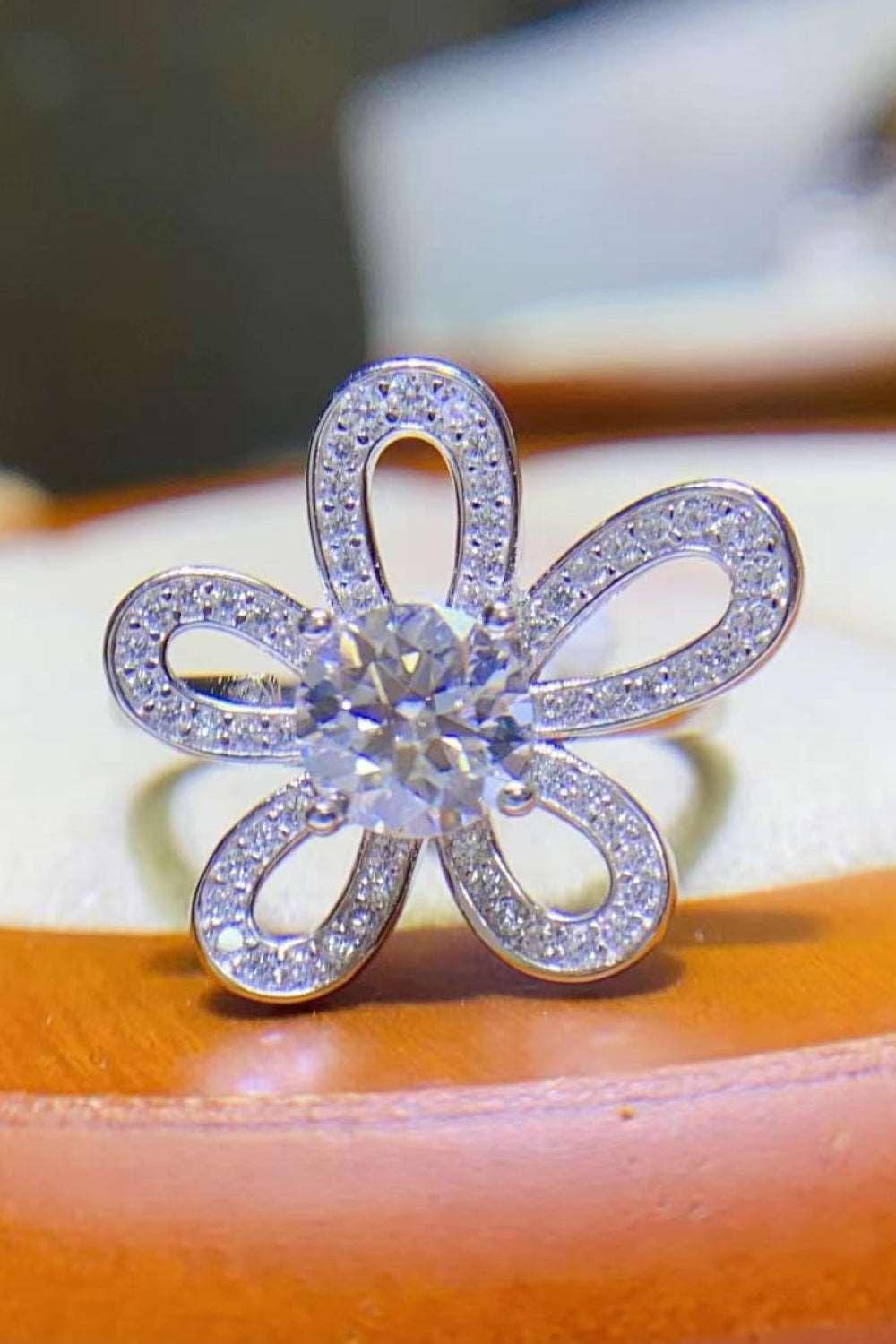 1 Carat Moissanite Flower-Shape Open Ring Carauana Store