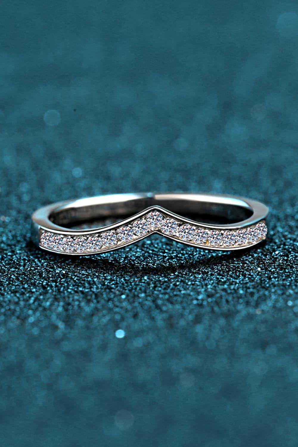 Minimalist Moissanite Rhodium-Plated Ring Carauana Store