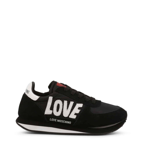 Ich liebe Moschino-Sneaker 